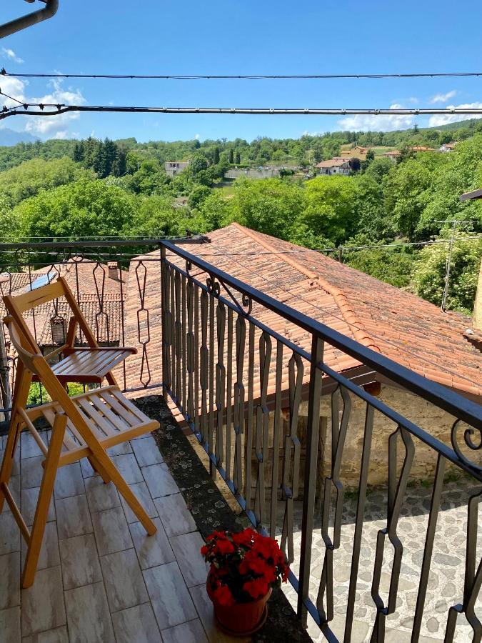 Little Flower Apartment Corfino Екстер'єр фото