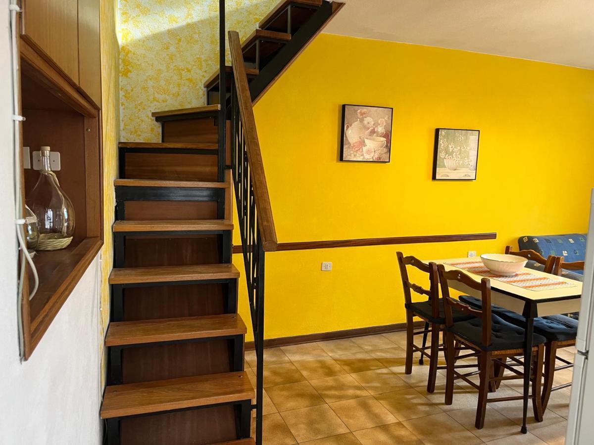 Little Flower Apartment Corfino Екстер'єр фото